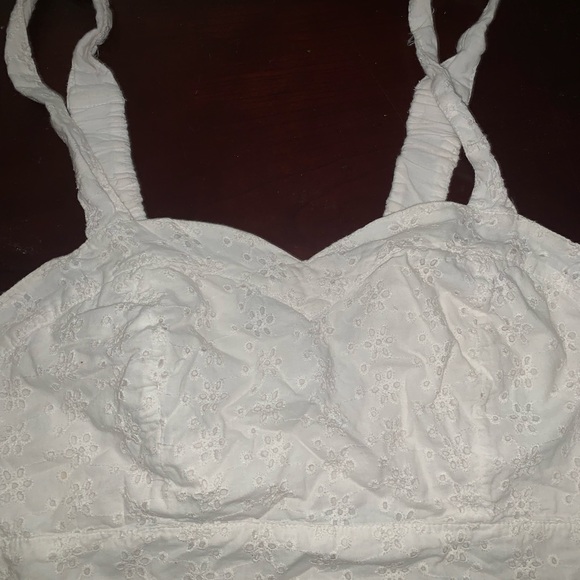 Aerie Halter Top! - Picture 1 of 3